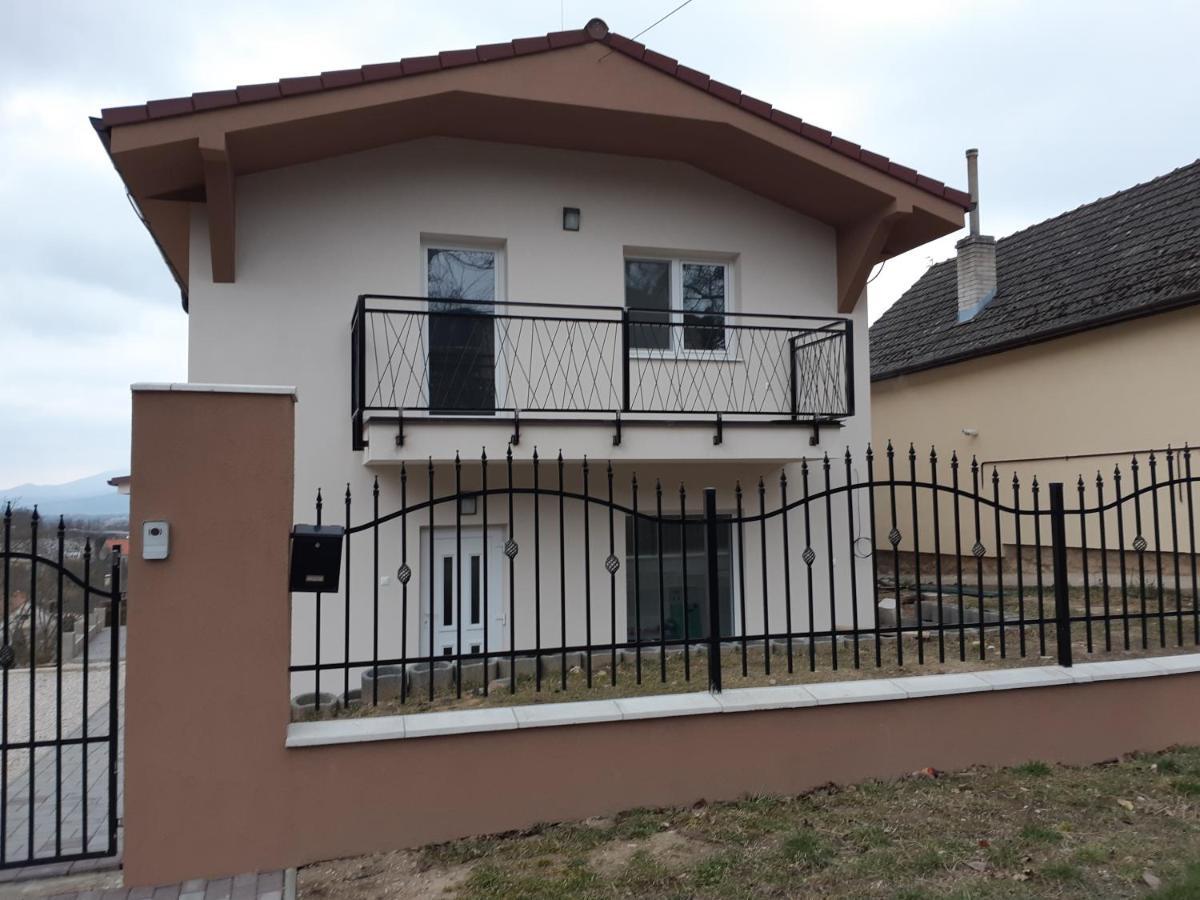Apartmán Vilka Čachtice Exteriér fotografie